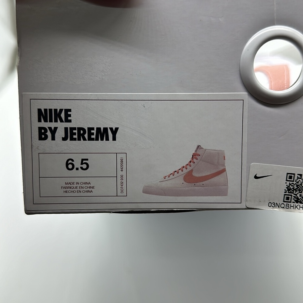New Nike Mid Blazer ‘77 Men's White/Pink Casual Sneakers DO7432-900 NIB No LID - Picture 7 of 7